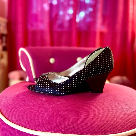 1950s Retro Pinup Style Classic Peep-Toe Polka Dot Slip-On Wedges Women’s 7.5 - Picture 1 of 6